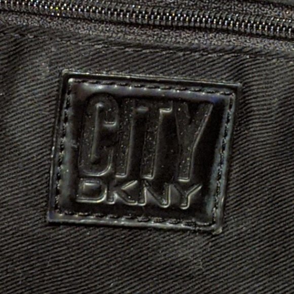 DKNY Vintage Rectangular 2000s Retro Shoulder Handbag Purse - Picture 4 of 6